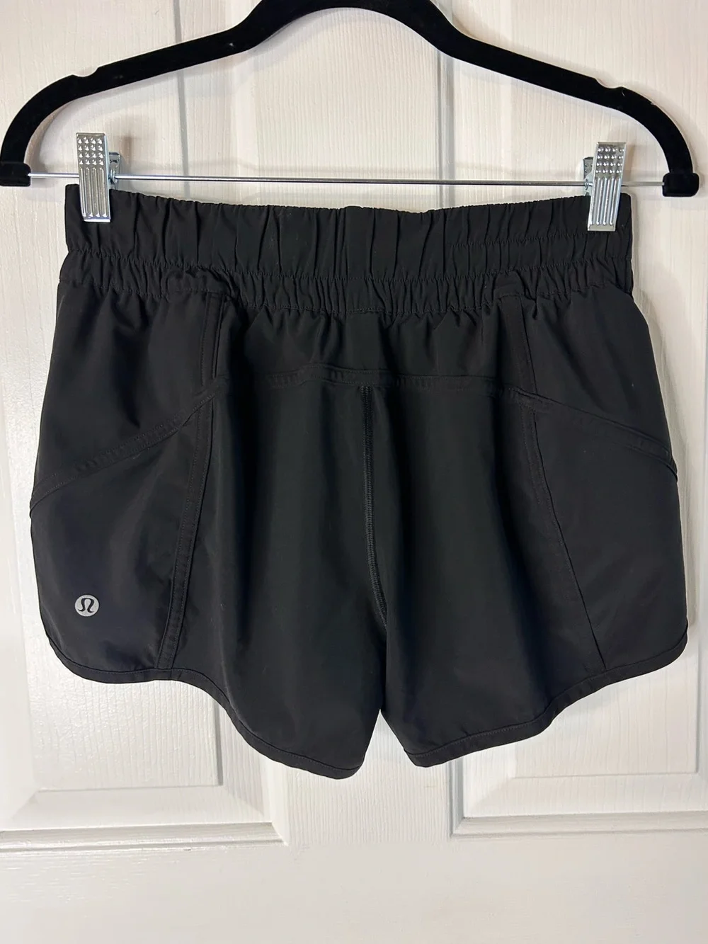 Lululemon Tracker Short V *4